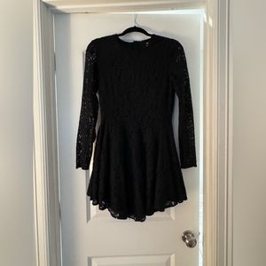 Patterned H&M Dress - Size 6